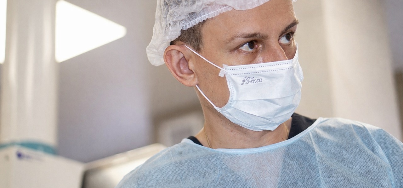 Конопля Алексей Александрович провёл органосохраняющую операцию при гигантской миоме матки (6,5 кг)